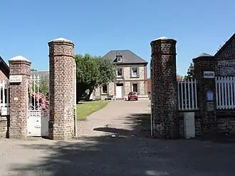 Écretteville-sur-Mer town hall