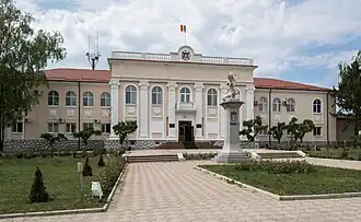 Fălești District Council