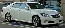 Crown Hybrid (GWS204, Japan; facelift)
