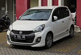 2015–2018 Daihatsu Sirion 1.3 Deluxe (facelift) in Indonesia