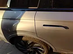 The outside door handle of the 2nd Gen Lincoln Nautilus in China