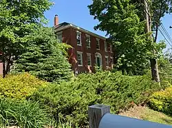 51 Pleasant Street has been the home of several notable Yarmouth residents, including master shipwright Giles Loring