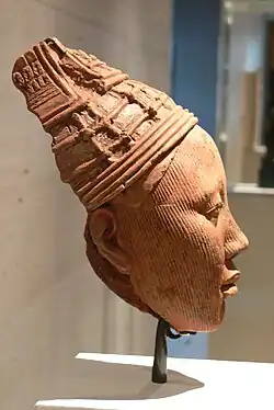 Head, probably of a king; 12th–14th century; terracotta; 26.7 × 14.5 × 18.7 cm (10.5 × 5.7 × 7.3 in.); Kimbell Art Museum (Fort Worth, Texas, USA)