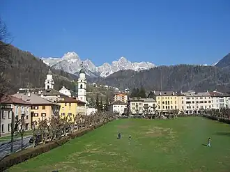 View of the town center of Agordo (2006)
