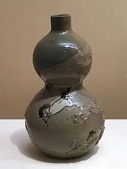 Sōma ware gourd-shaped bottle, horse design. Edo period, 18–19th century.