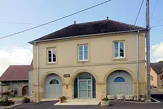 The town hall in Anchenoncourt-et-Chazel