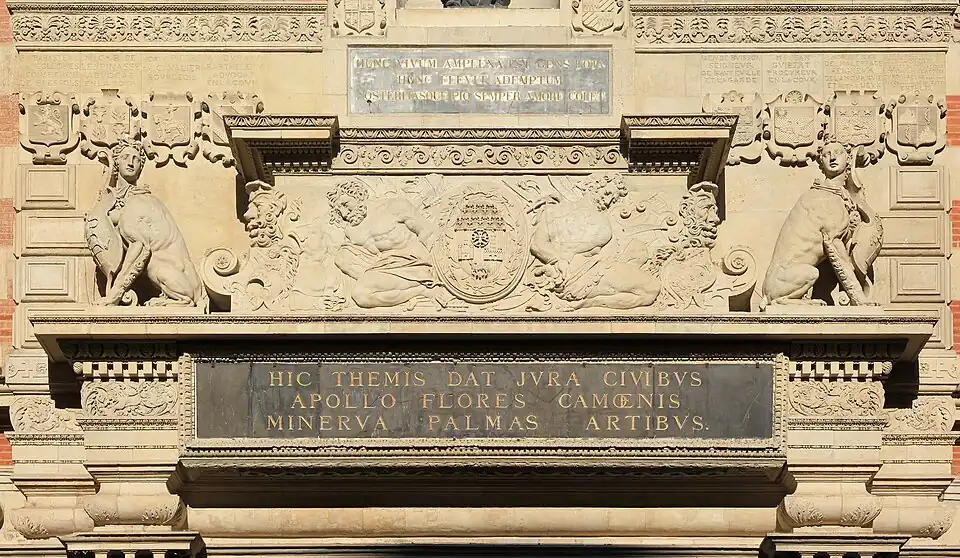 Middle part: captive slaves around the coat of arms of Toulouse (1561).