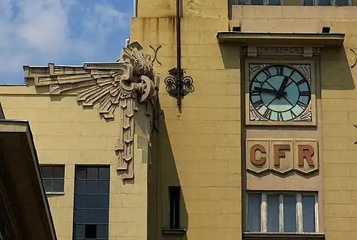 Art Deco acroterion of the Dinicu Golescu Entrance of the Northern Railway Station, Bucharest, designed by Victor Gh. Ștephănescu, 1935[11]