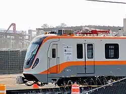 Train 4001 at the Line 4 yard.