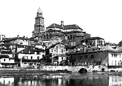 Black and white photograph of Saint-Front cathedral.