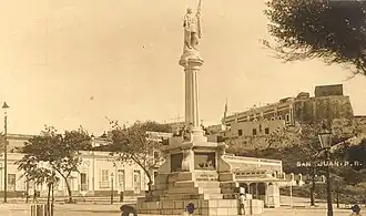 Christopher Columbus monument at Plaza Cristóbal Colon, it appears to have been erected in 1894. Postcard published circa 1900–1915.