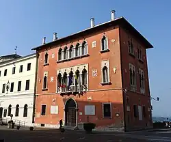 Palazzo Municipale, Belluno, 1834-1835