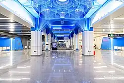 Middle of the concourse [1]