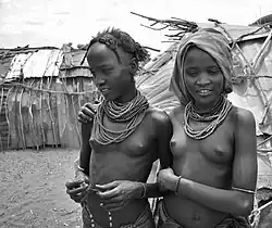 Dassanech girls, Omerate, Ethiopia (2015)