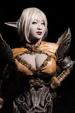 Yaya Han at DragonCon 2012