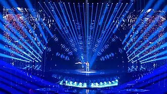 Jérémie Makiese performing "Miss You" in Turin (2022)