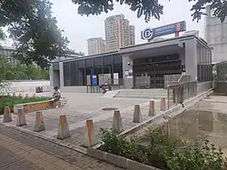 Exit E of Dazhong Si Station