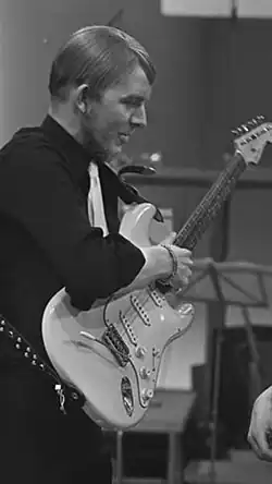 Briggs with guitar (Dutch TV, 1967)