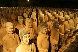 Funerary terracotta soldiers wearing wubian.