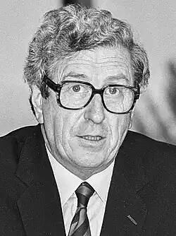 Garret FitzGerald, 1984 03 (cropped).jpg
