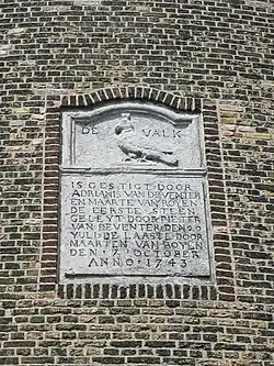 Gable at the south side