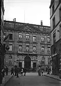 The Hôtel de Toulouse seen from the Rue Coquillière in 1913