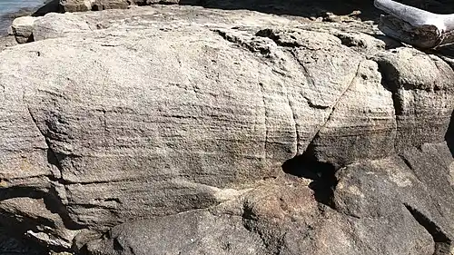 Cross-bedding 34°56′51.0″N 127°51′08.7″E﻿ / ﻿34.947500; 127.852417