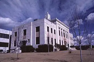 Hall County courthouse in Gainesville