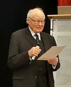 Photograph of Hans Langmaack