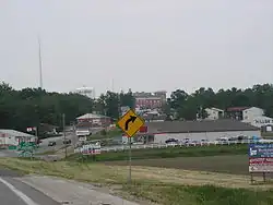 Entering from the northwest on Illinois Route 16
