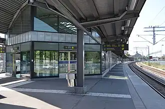 The platform at Jakobsberg station