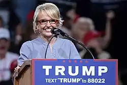 Photograph of Jan Brewer at a Donald Trump rally