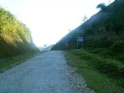 Road into Kỳ Sơn district in 2008