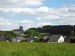 Léglise: the village and its small church