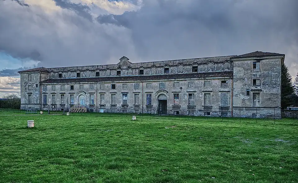 The remaining wing of the Rivalta palace