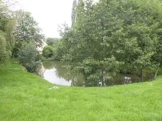 The park lake in Lhéraule