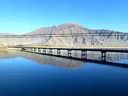 Qushui Yaluzangbujiang Bridge, the concrete bridge built by PRC replacing the Chushul Chakzam.