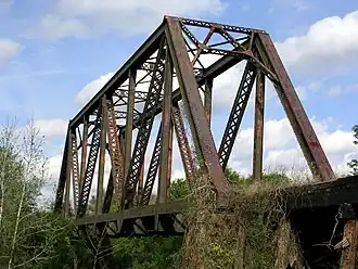 Pratt through truss of the former Seaboard Air Line Railway, located near Willow, Florida; abandoned since the mid-1980s