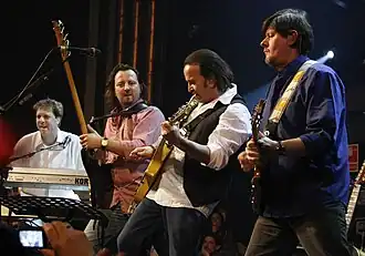 Los Secretos performing in 2009