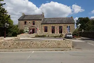 The town hall of Saint-Pern