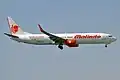 Malindo_Air,_9M-LNG,_Boeing_737-9GP_ER_(32718998617)