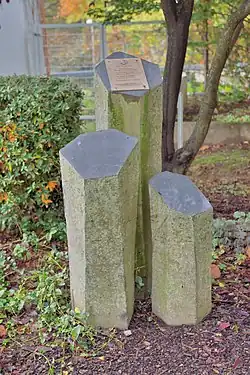 Memorial to the misfortune of 5 November 1994