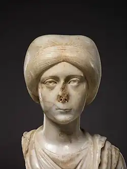 Late fourth century Byzantine woman, wearing a phakeolis.