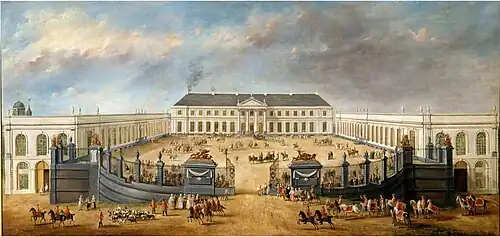 After the reconstruction by Dewez, the entrance of the Château of Mariemont was enhanced with a freestanding portico on a painting by Jean-Baptiste Simons in 1773