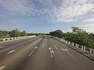 Mediodia bridge over A4 - Mapillary (748647385827439).jpg