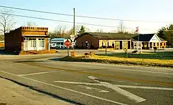 Intersection of TN-287 and TN-379, with city hall and library on the right