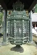Bronze lantern at Nikkō Tōshō-gū