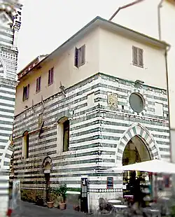 Oratory of St. Anthony the Abbot, Pistoia. Founded by Puccio Fioravanti in 1333 for use by the church San Giovanni Fuorcivitas, on the left.