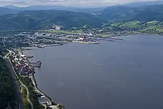 Orkanger seen towards southwest. By Åge Hojem, Trondheim havn.