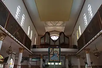 Choir loft and pipe organ